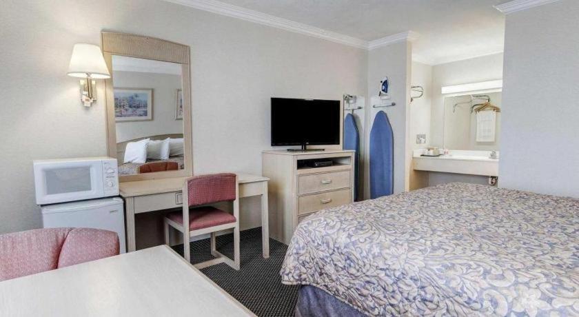 Econo Lodge Van Horn Buitenkant foto