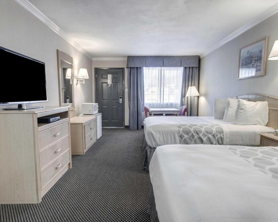 Econo Lodge Van Horn Buitenkant foto